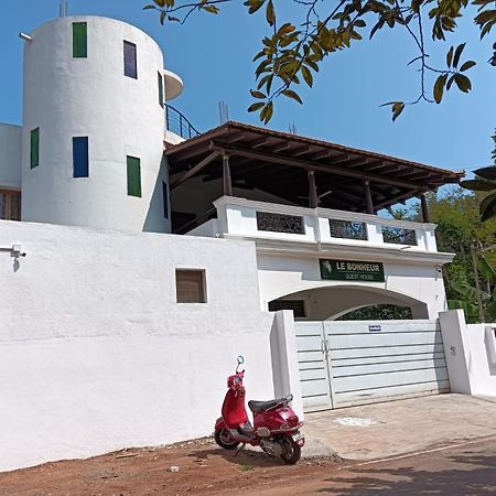 Le Bonjour Apartment Kottakuppam Luaran gambar